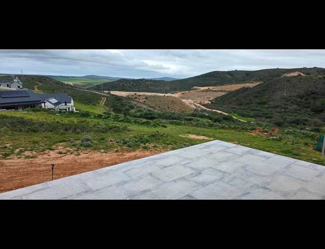 3 BEDROOM HOUSE FOR SALE IN OUTENIQUASBOSCH